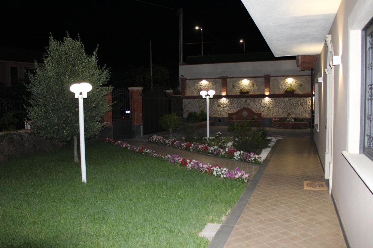 Bedda Mia Etna House B&B Трекастаньи Экстерьер фото